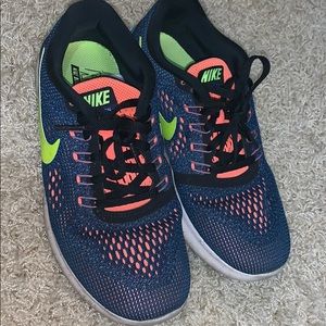 Women Nike running shoes